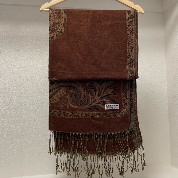 LODIS Rare & Fabulous Black Leather Luggage Tote with Contrast Stitching & Scarf - Picture 13 of 15